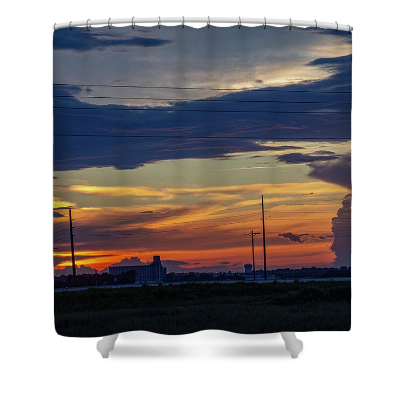 Nebraskasc Shower Curtain featuring the photograph Evening Supercell and Lightning 025 by Dale Kaminski