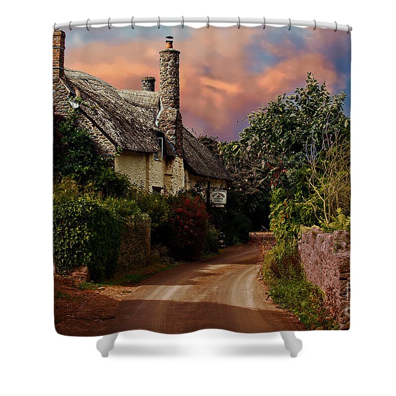 Places Shower Curtain featuring the photograph High Street Bossingham by Richard Denyer