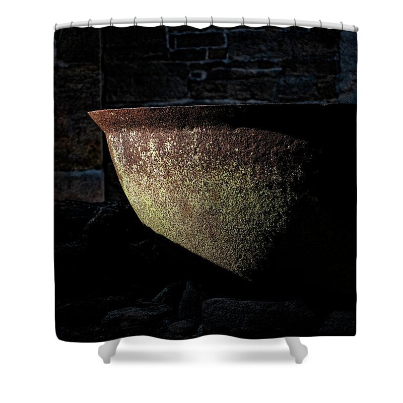 Barberville Roadside Yard Art And Produce Shower Curtain featuring the photograph Iron Kettle by Tom Singleton