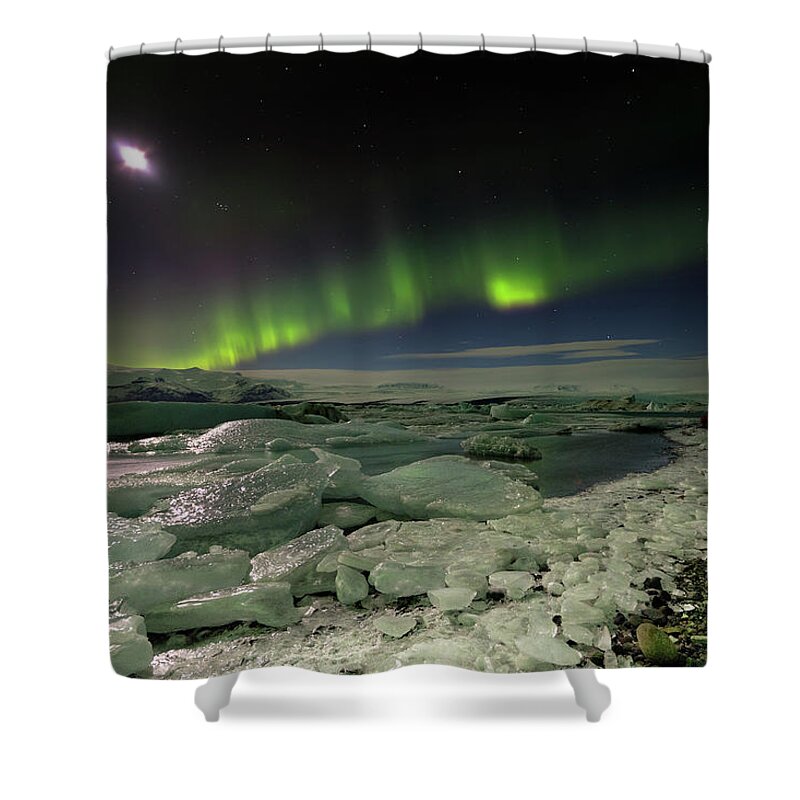 Scenics Shower Curtain featuring the photograph Jokulsarlon Islandia by Martin Zalba