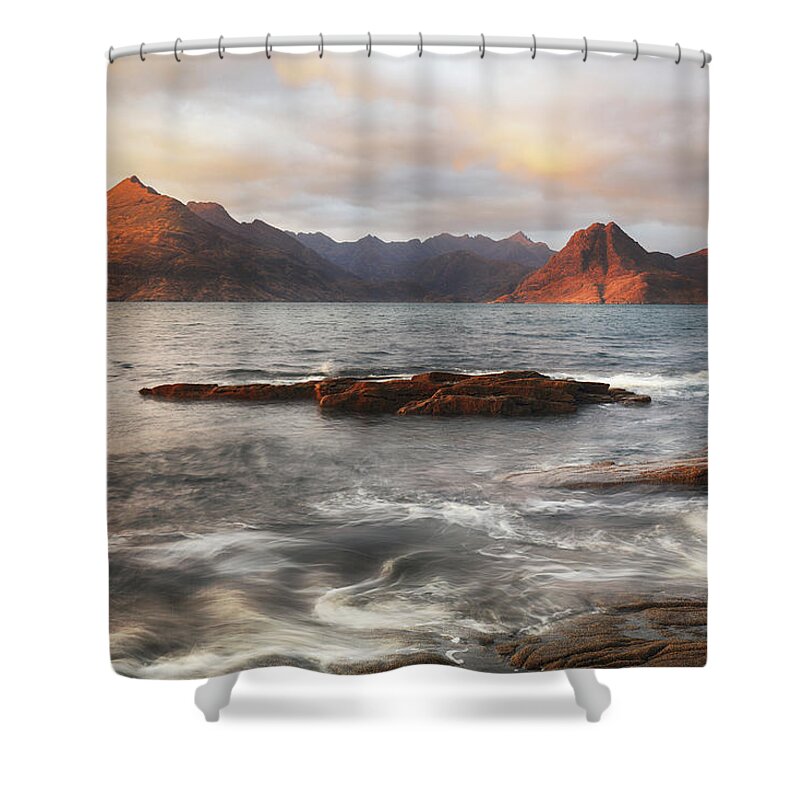 Elgol Shower Curtain featuring the photograph Late afternoon - Elgol by Grant Glendinning