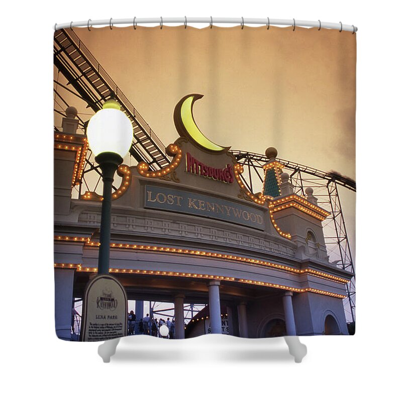 Kennywood Entrance Lights Shower Curtain featuring the photograph Kennywood Amusement Park Pittsbugh by Blair Seitz