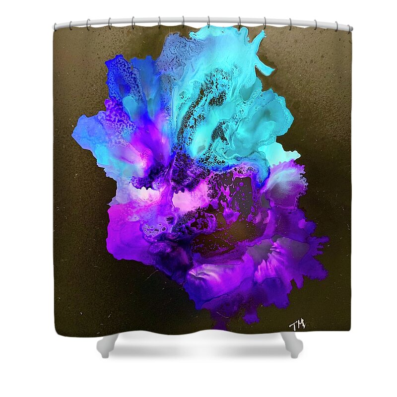 Abstract Shower Curtain featuring the painting Listening by Tommy McDonell