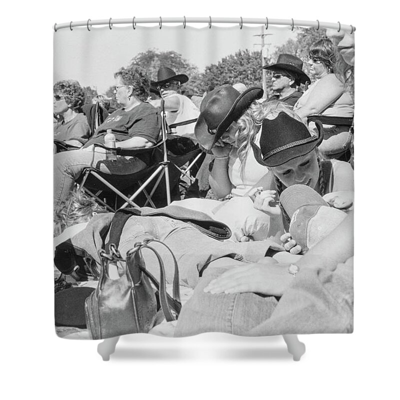 Blacka And White Shower Curtain featuring the photograph Lonestar Concert by David Martin