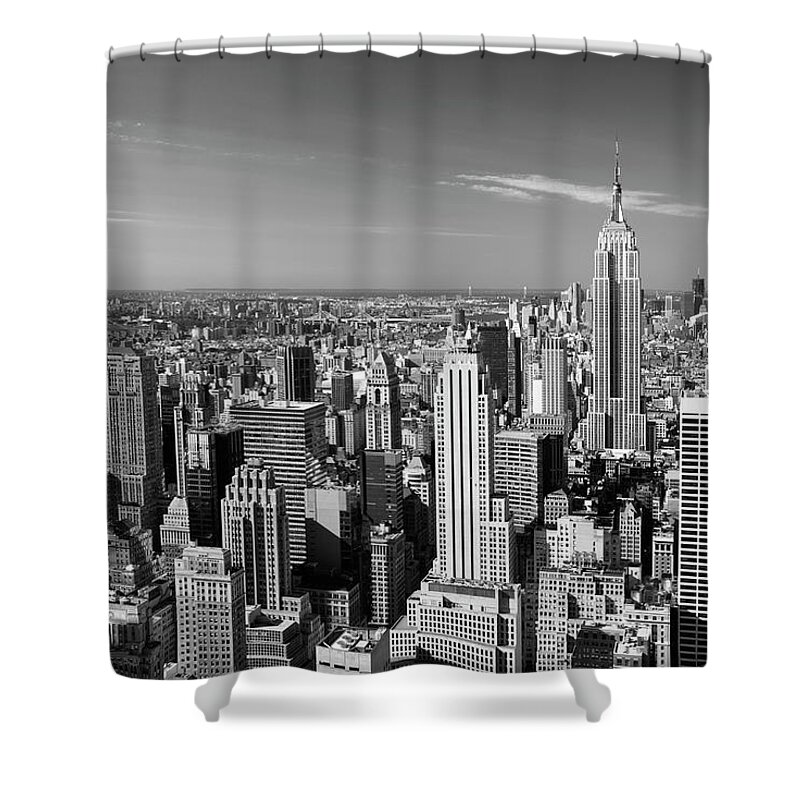 Lower Manhattan Shower Curtain featuring the photograph Manhattan by Frankvandenbergh