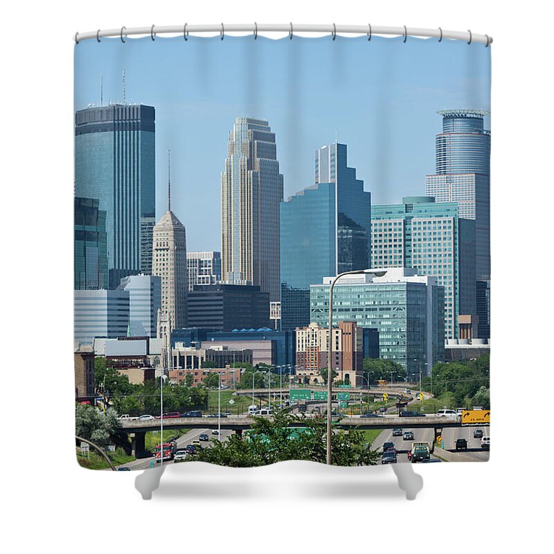 Built Structure Shower Curtain featuring the photograph Minneapolis Skyline 2 by Kubrak78