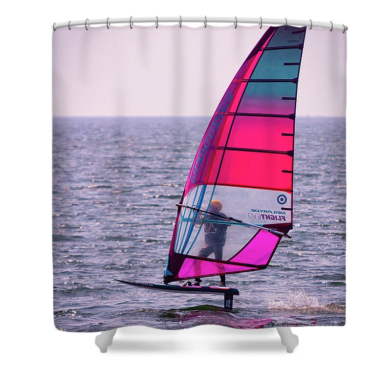 Connecticut Shower Curtain featuring the photograph Riding High by Joe Geraci
