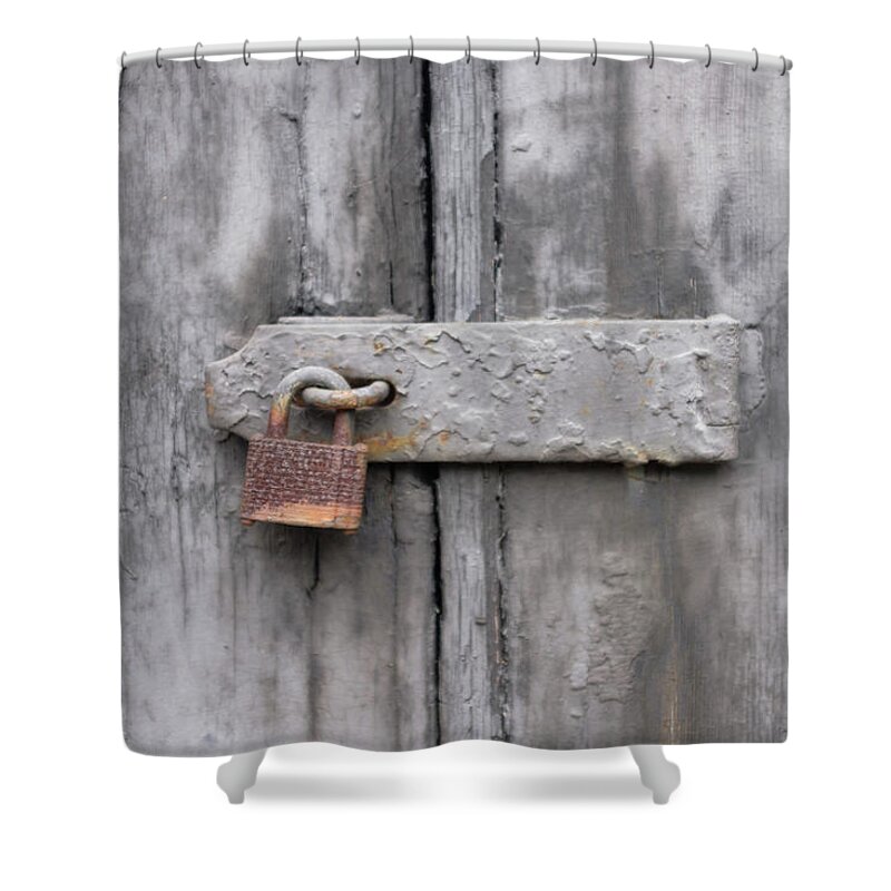 Rusty Shower Curtain featuring the photograph Rusty Lock And Latch by Doug Ash