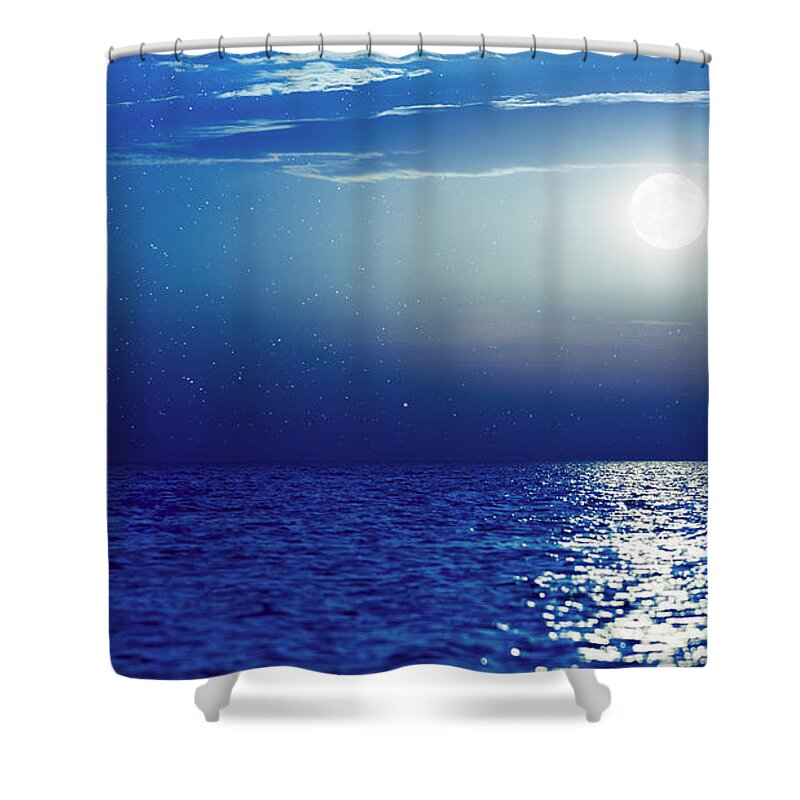 Scenics Shower Curtain featuring the photograph Southern Night, Wonderland by Verybigalex