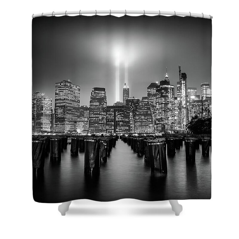 New York Shower Curtain featuring the photograph Spirit of New York by Nicklas Gustafsson