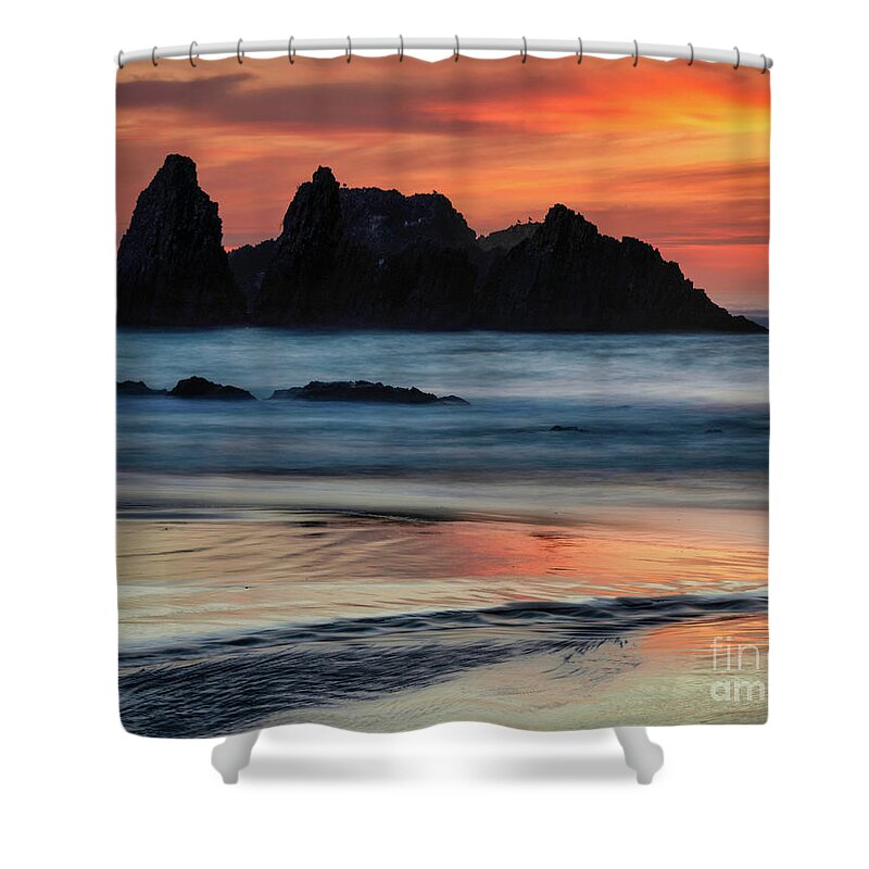 Oregon Shower Curtain featuring the photograph Fiery sunset #1 by Izet Kapetanovic