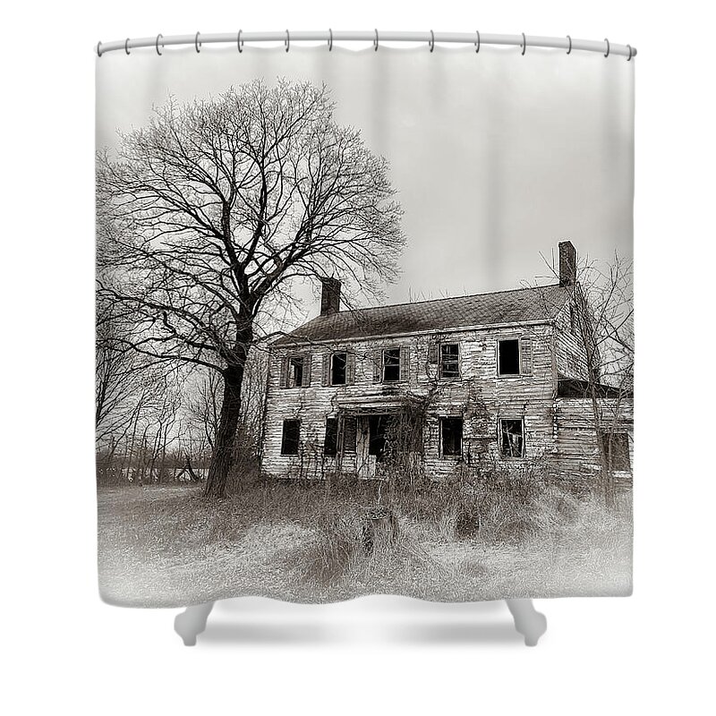  Farm Shower Curtain featuring the photograph Spook House by David Letts