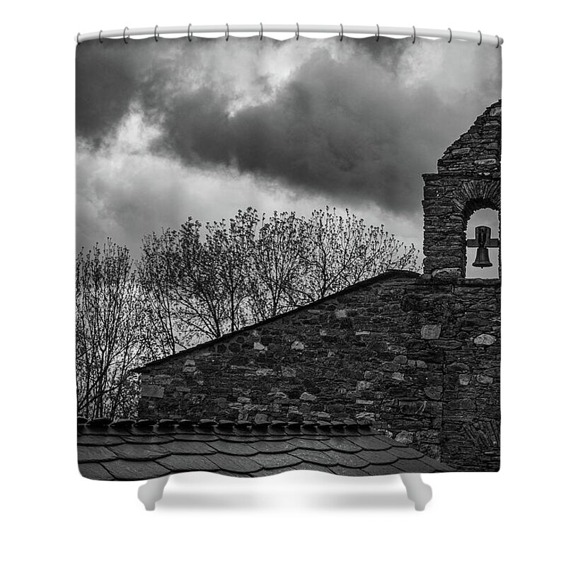 Camino De Santiago Shower Curtain featuring the photograph Toward the Light by Leslie Struxness