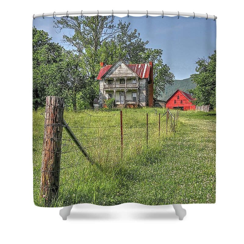 Rural Tennessee Shower Curtain featuring the photograph Abandoned Homestead by Randall Dill