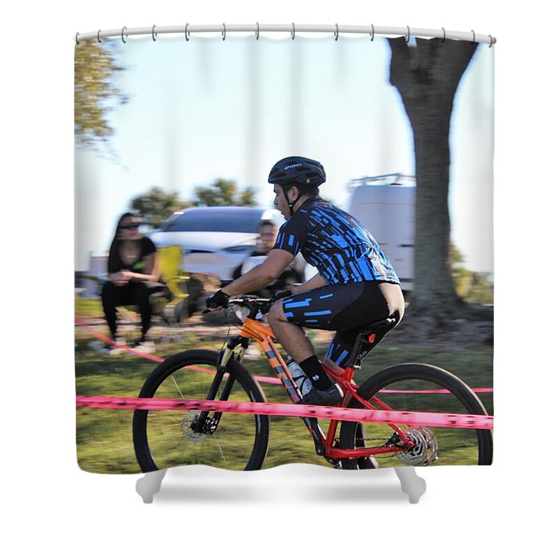  Shower Curtain featuring the photograph Alligator The Race 0405 by Donn Ingemie