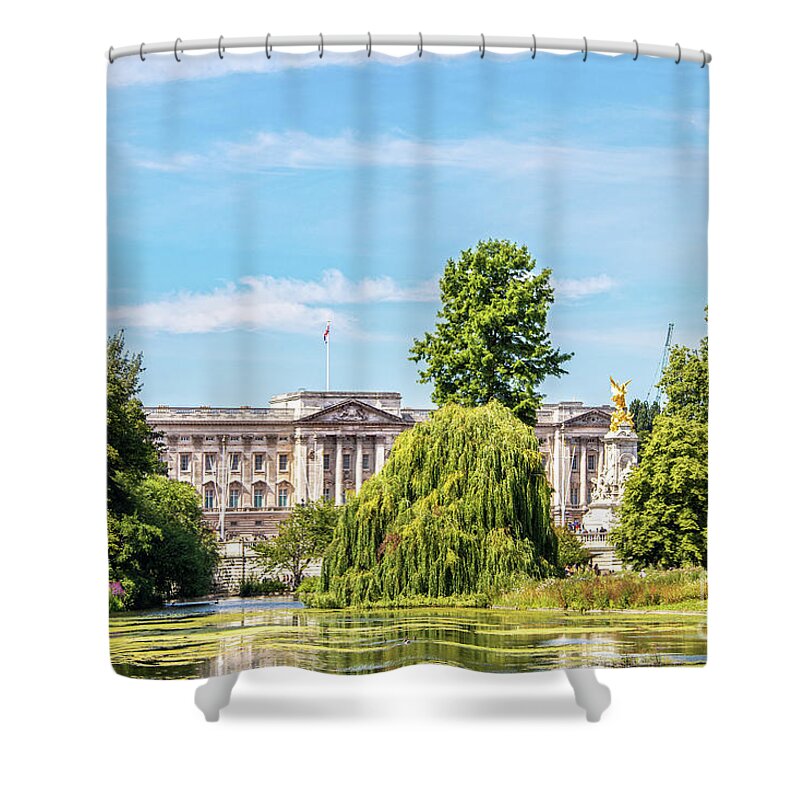 Moss Shower Curtain featuring the photograph Buckingham Palace by Susan Vineyard