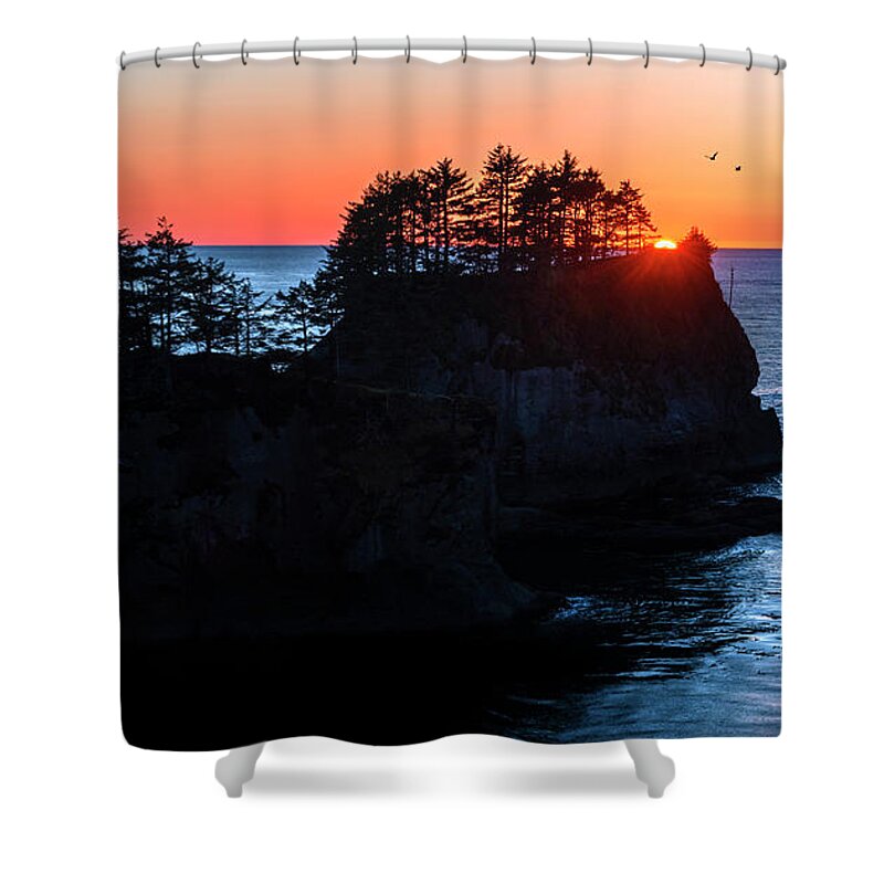 Cape Flattery Shower Curtain featuring the photograph Cape Flattery by John Poon