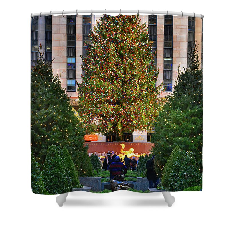 Christmas Shower Curtain featuring the photograph Christmas Tree, New York City by Jerry Griffin