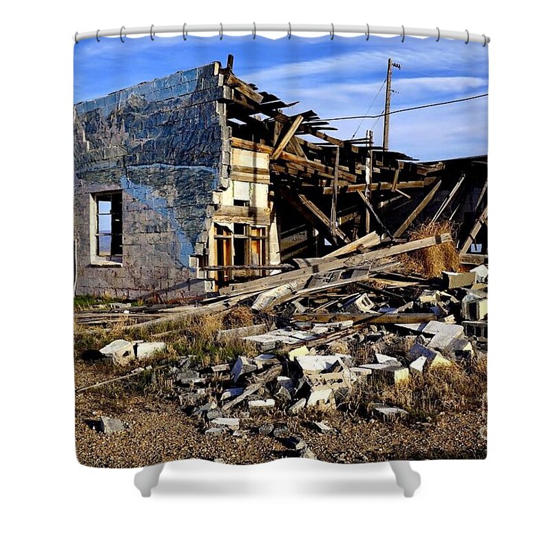 Old Gas Station Shower Curtain featuring the digital art Cisco Stop by Deb Nakano