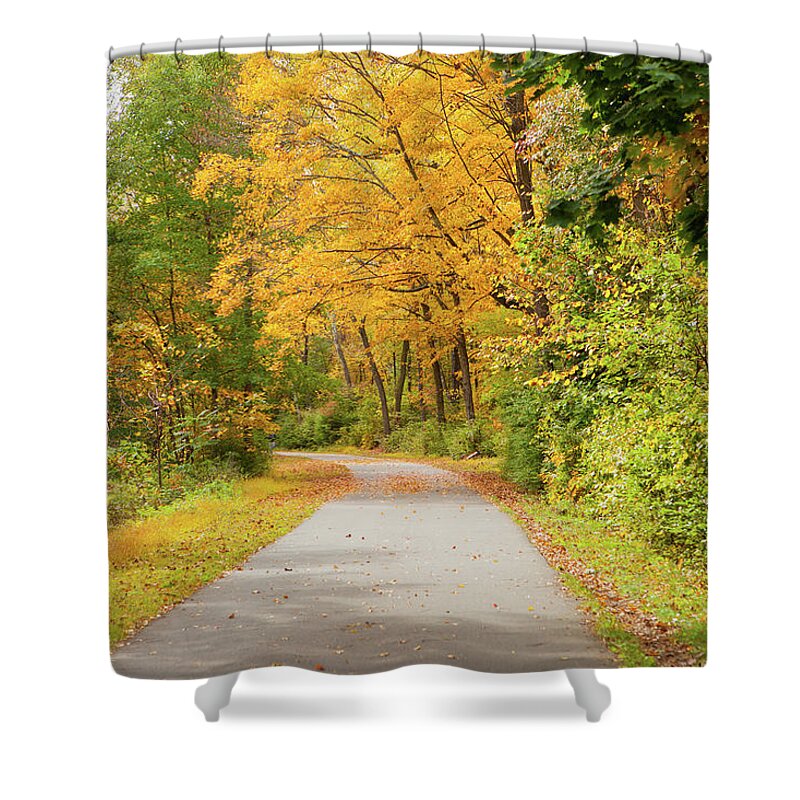 Connecticut Shower Curtain featuring the photograph Connecticut Foliage_8007 by Rocco Leone