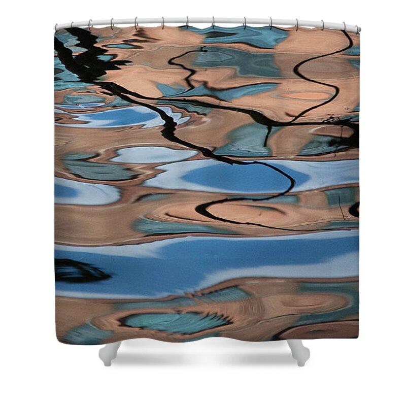Water Shower Curtain featuring the photograph Drizzle Detail by Linda Bonaccorsi