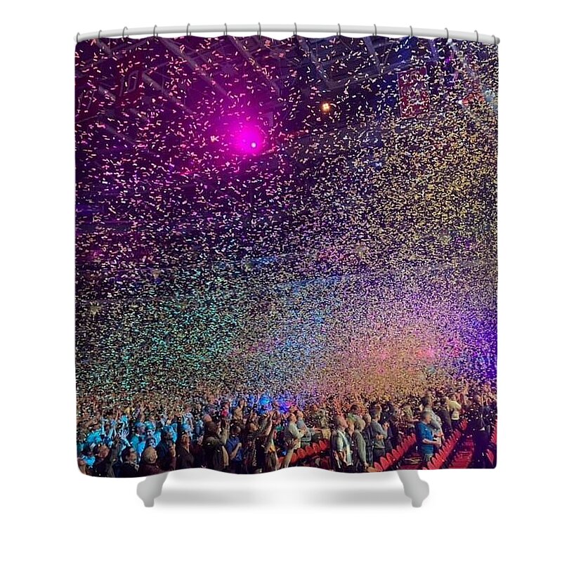 Concert Shower Curtain featuring the photograph Encore by Lee Darnell