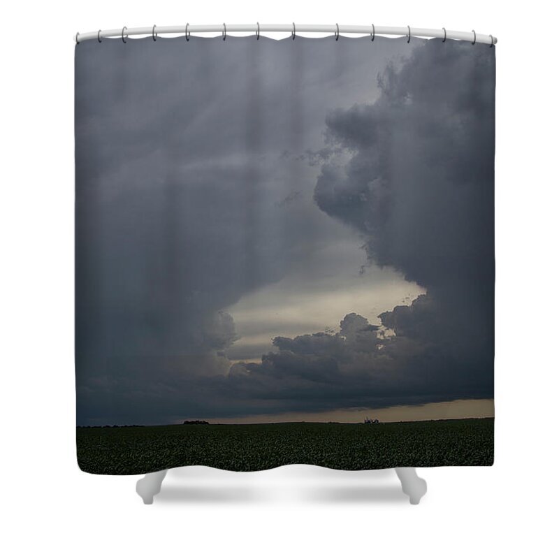 Nebraskasc Shower Curtain featuring the photograph Fathers Day Storm Chase 004 by Dale Kaminski