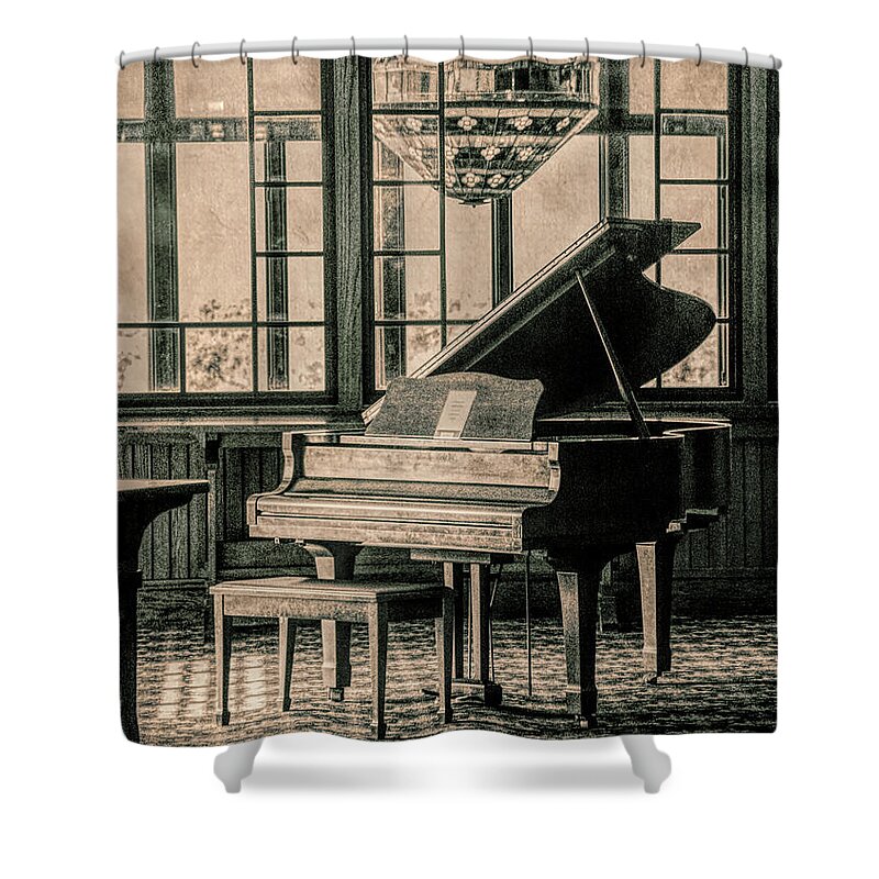 Piano Shower Curtain featuring the photograph Hear the Music by Randy J Heath