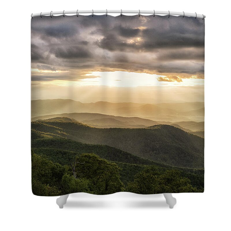 Heaven Shower Curtain featuring the photograph Heaven's Door by Tricia Louque