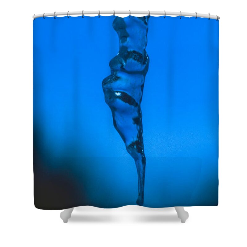 Icicle Shower Curtain featuring the photograph Icicle With Blue Background by Thomas Marchessault