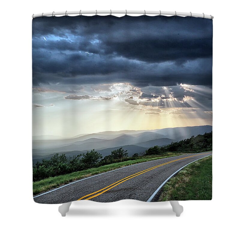 Sunrays Shower Curtain featuring the photograph Journey Into the Heavens by William Rainey