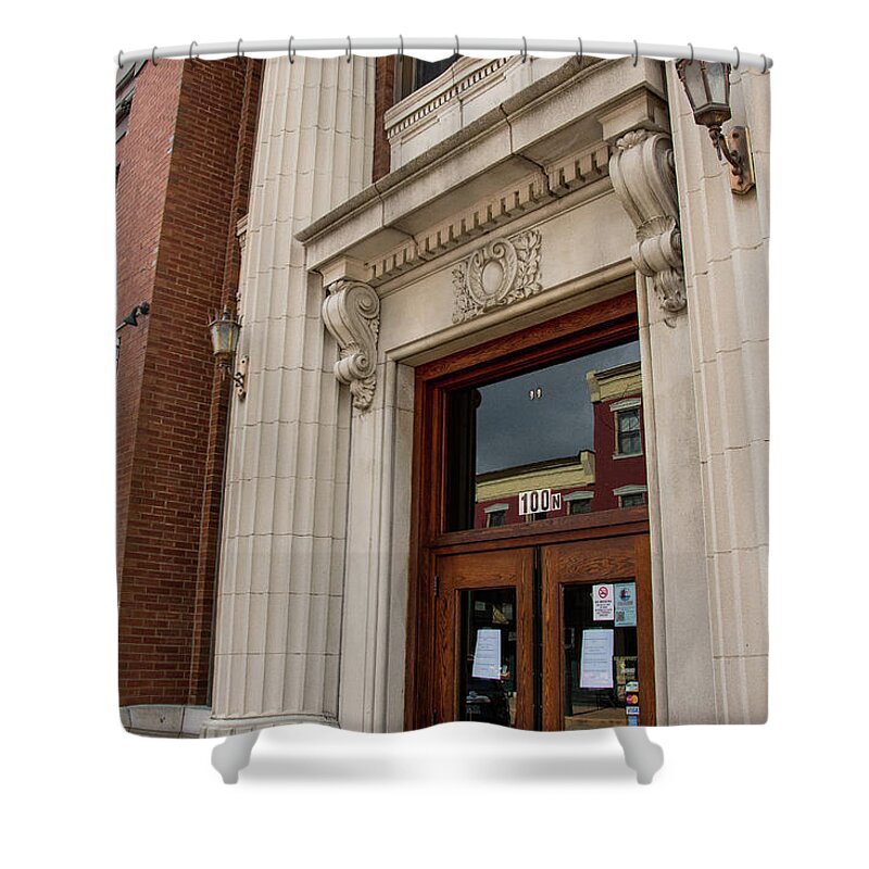 Main Shower Curtain featuring the photograph Llywelyn's Pub by Steve Stuller