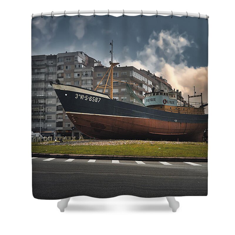 Vigo Shower Curtain featuring the photograph Low tide on the roundabout by Micah Offman