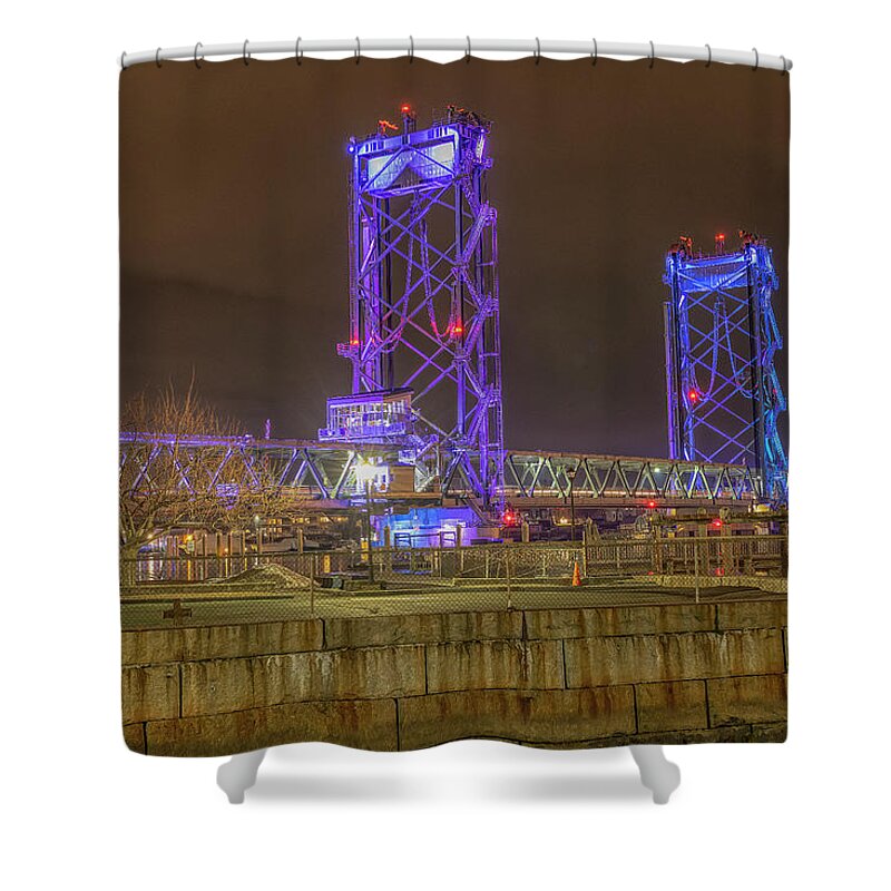 Memorial Bridge Shower Curtain featuring the photograph Memorial Bridge by Bob Doucette