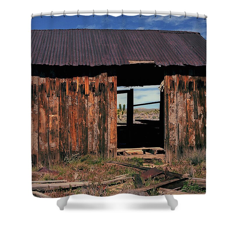 Tom Daniel Shower Curtain featuring the photograph Mojave Shack by Tom Daniel