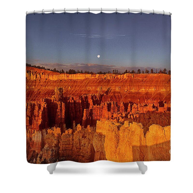 Dave Welling Shower Curtain featuring the photograph Moonrise Bryce Canyon National Park Utah by Dave Welling