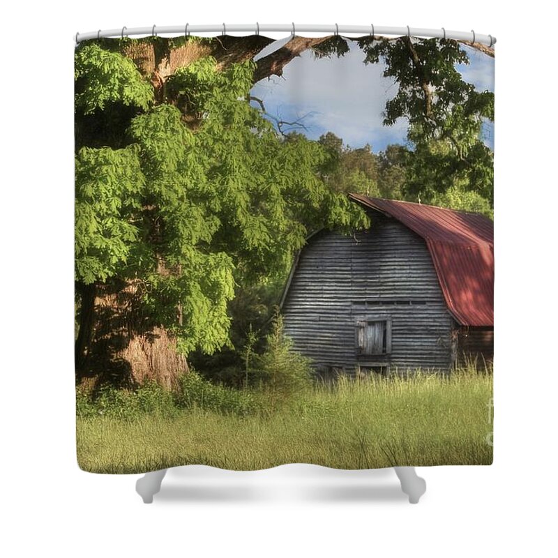 Barn Shower Curtain featuring the photograph Oak Framed Barn by Benanne Stiens