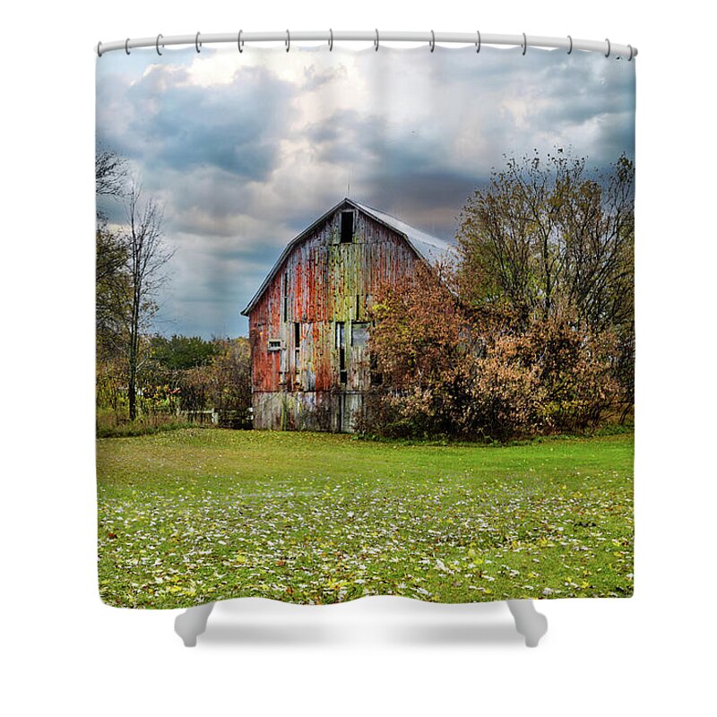 Northernmichigan Shower Curtain featuring the photograph Old Barn In Metamora DSC_0720 by Michael Thomas
