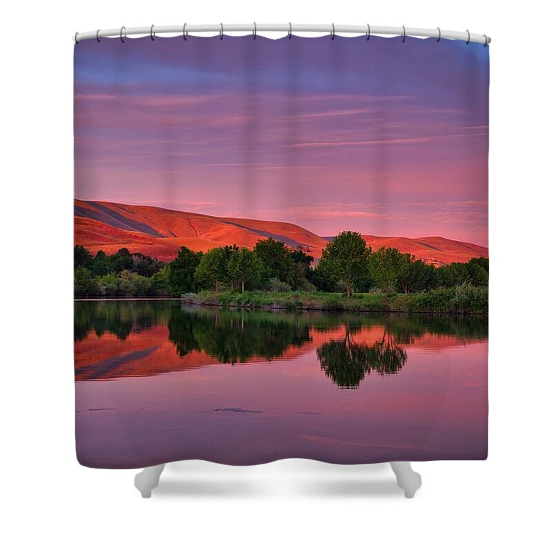 Pink Morning Light Shower Curtain featuring the photograph Pink morning light by Lynn Hopwood