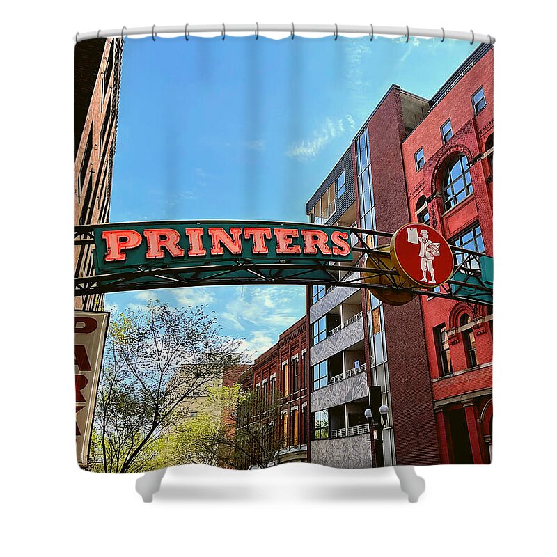 Nashville Shower Curtain featuring the photograph Printers Alley by Lee Darnell