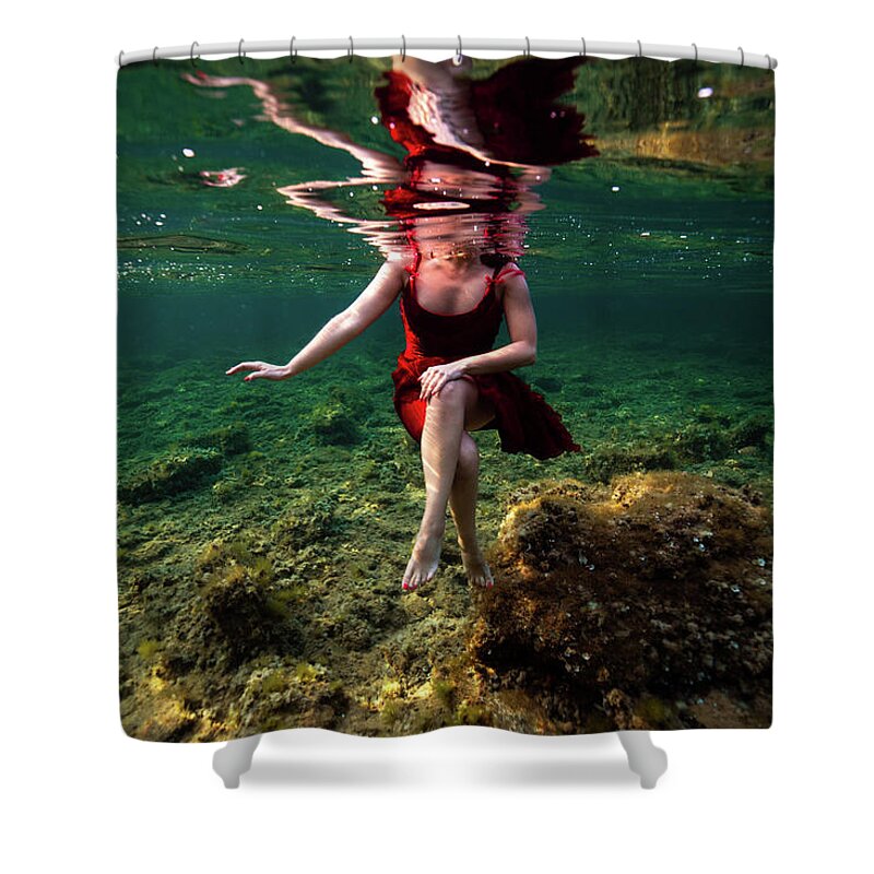 Underwater Shower Curtain featuring the photograph Sitting by Gemma Silvestre