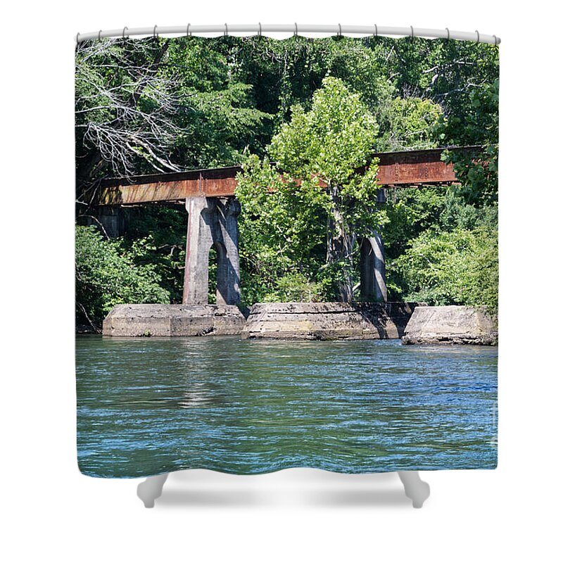 Ocoee Dam Shower Curtain featuring the photograph Sugarloaf Mountain Park 1 by Phil Perkins
