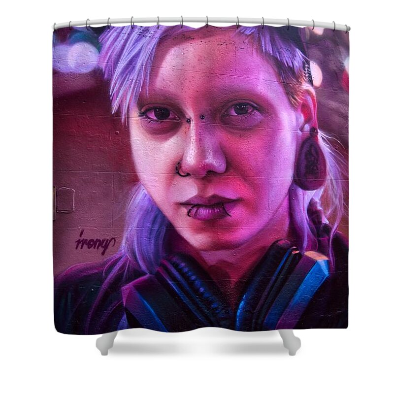 Graffiti Shower Curtain featuring the photograph The Face by Raymond Hill