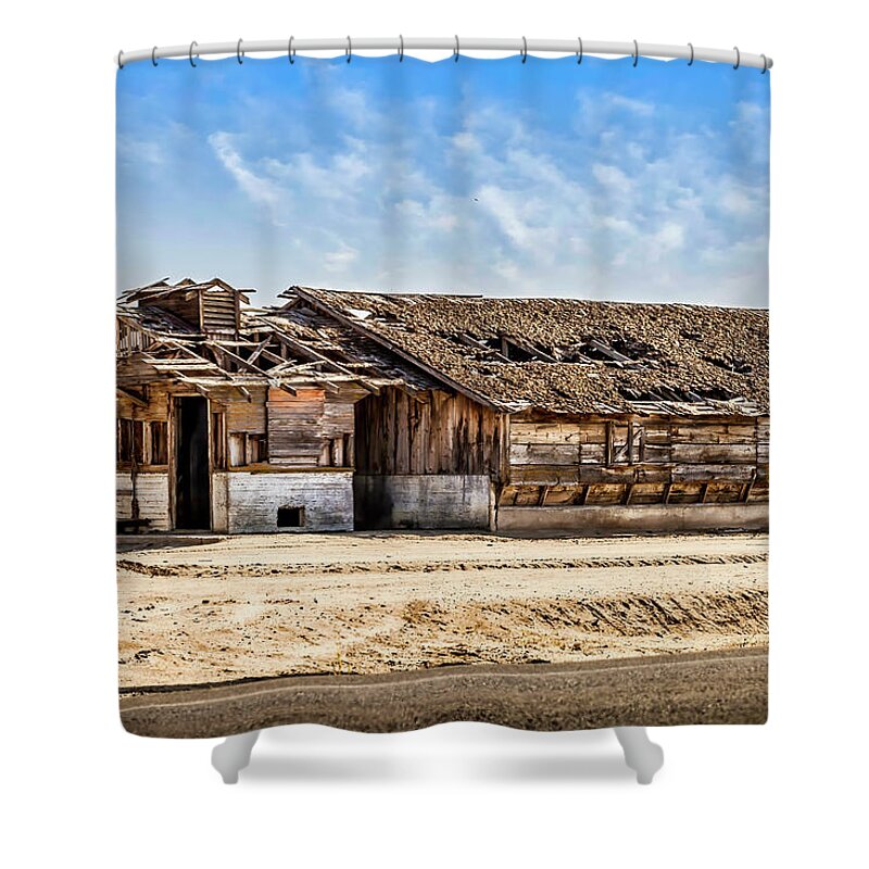 Barn Shower Curtain featuring the photograph The Old Cow Barn by Gene Parks