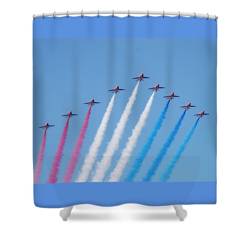 The Red Arrows Shower Curtain featuring the photograph The Red Arrows Arrival by Neil R Finlay