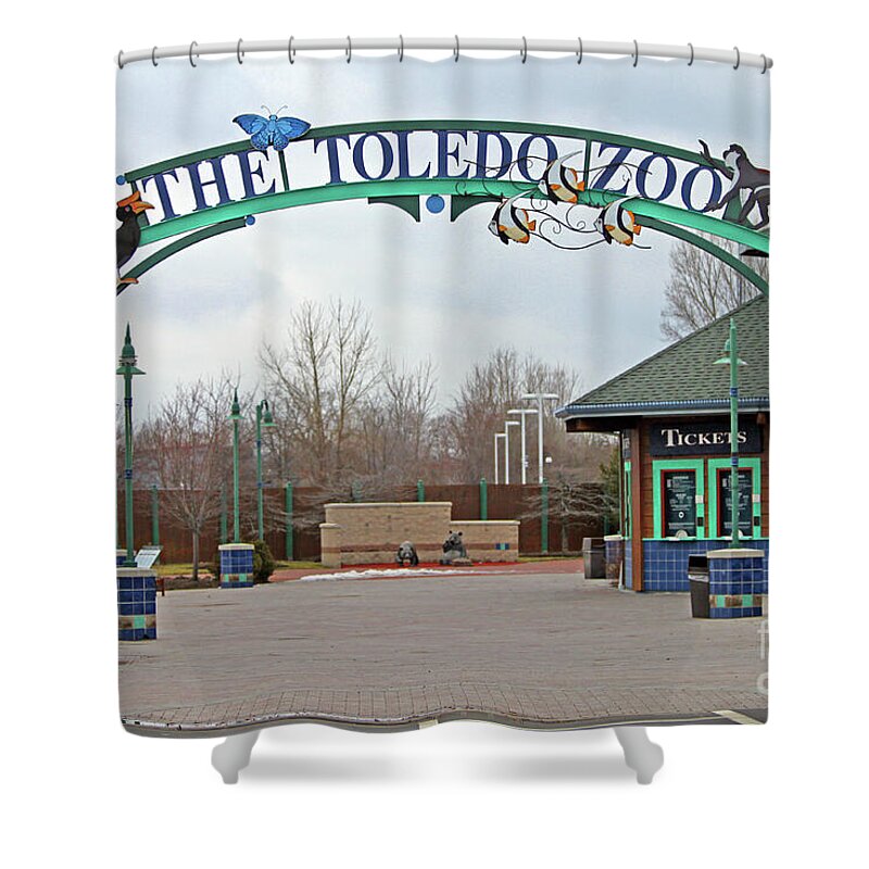 Zoo Shower Curtain featuring the photograph The Toledo Zoo Entrance 0784 by Jack Schultz