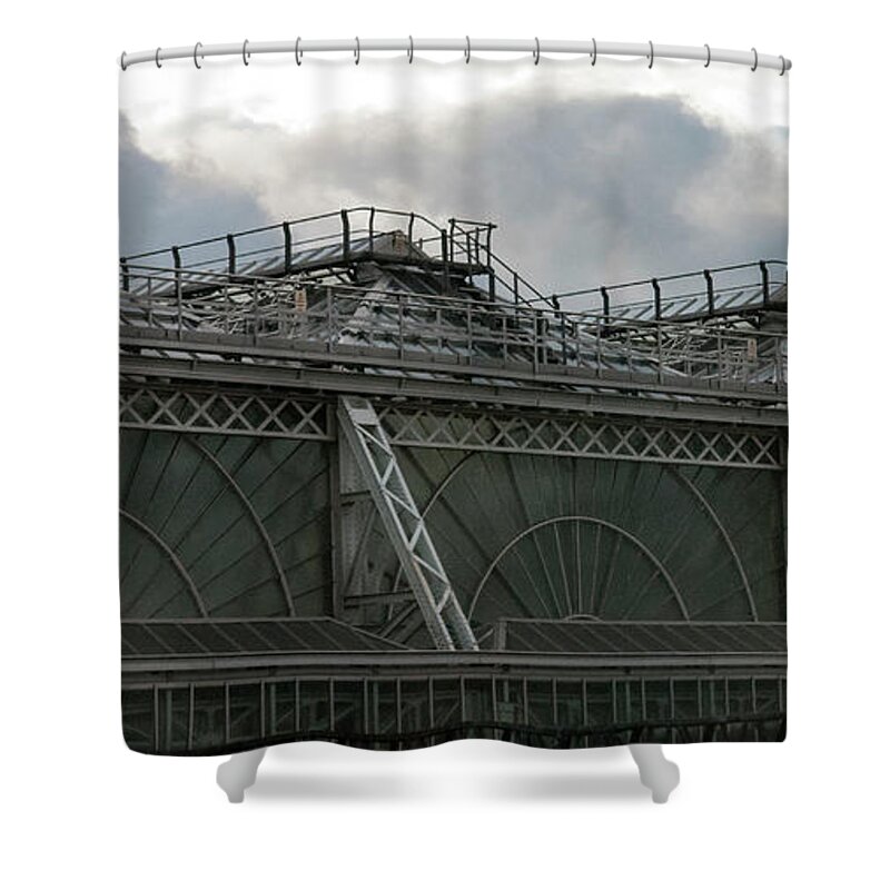 Architecture Shower Curtain featuring the photograph Top of Glasgow Station by Moira Law
