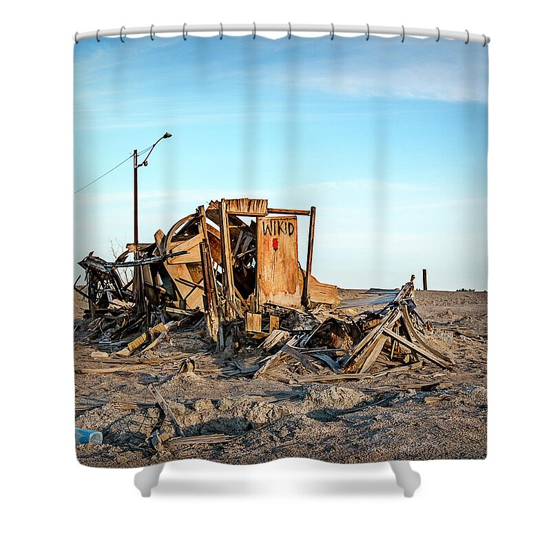 Bombay Beach Shower Curtain featuring the photograph Wikid by Carmen Kern