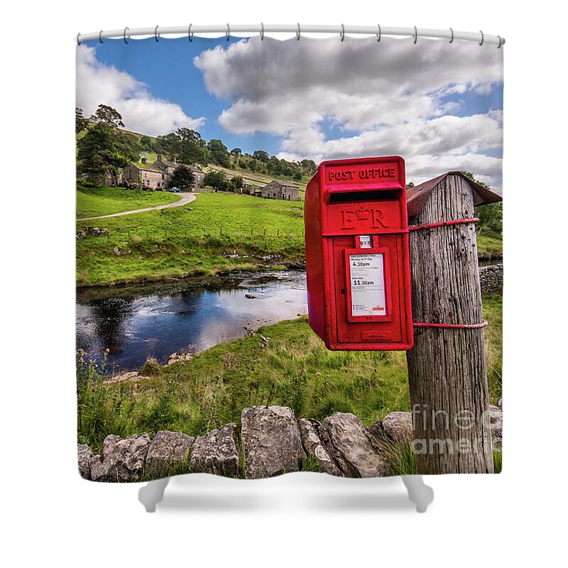 Yorkshire Shower Curtain featuring the photograph Yockenthwaite by Tom Holmes