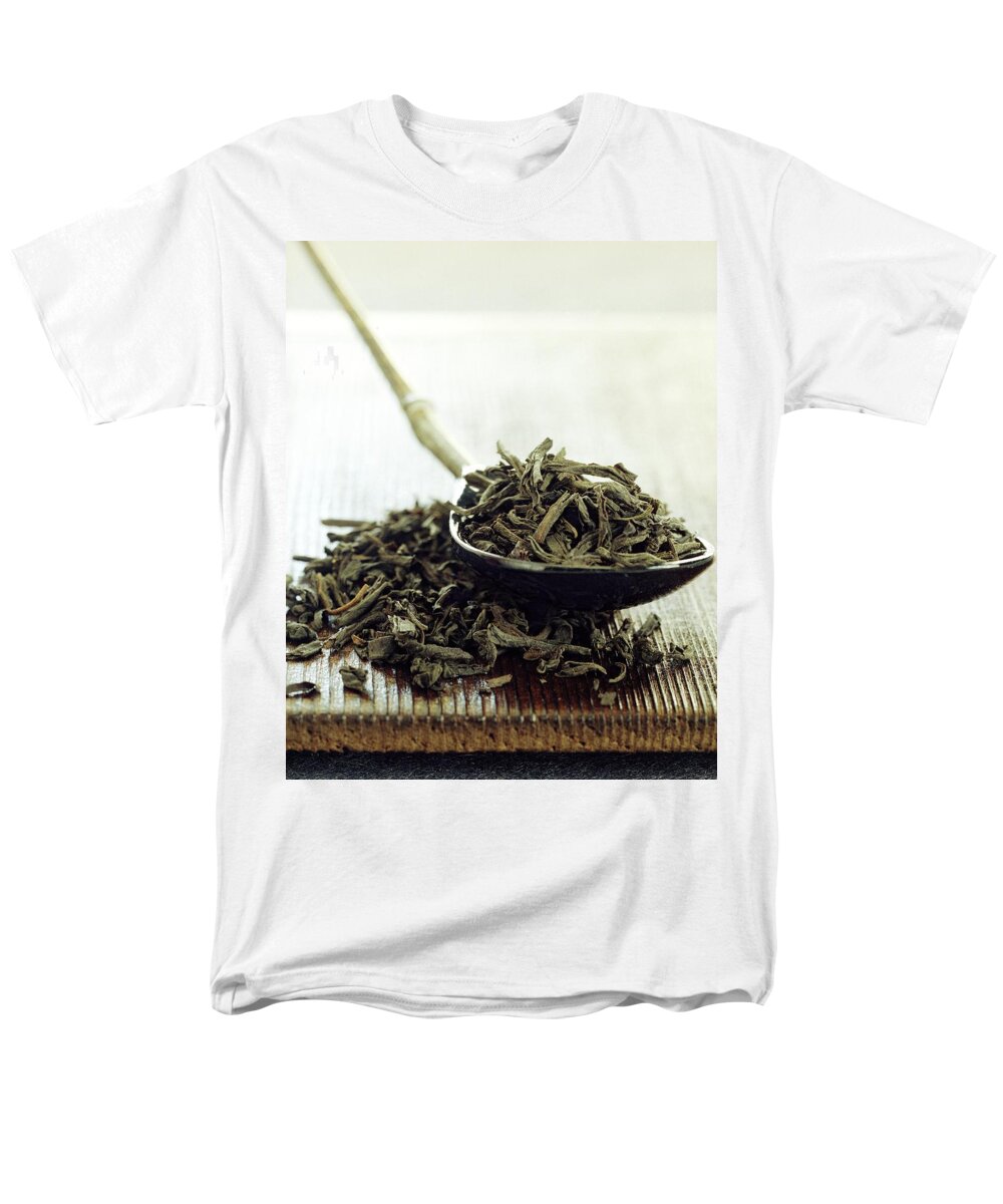 Beverage Men's T-Shirt (Regular Fit) featuring the photograph Black Tea Leaves by Romulo Yanes